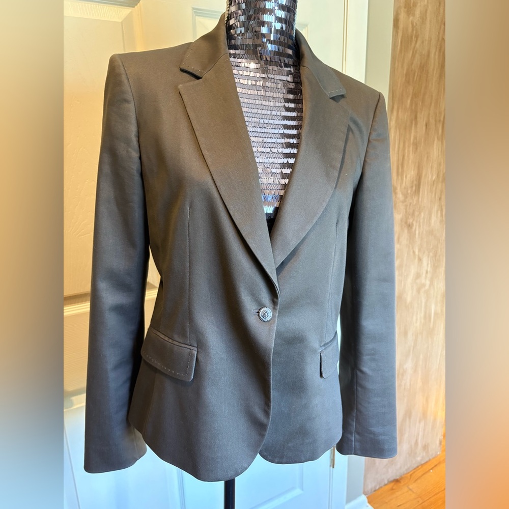 Tahari Elegant Brown Blazer